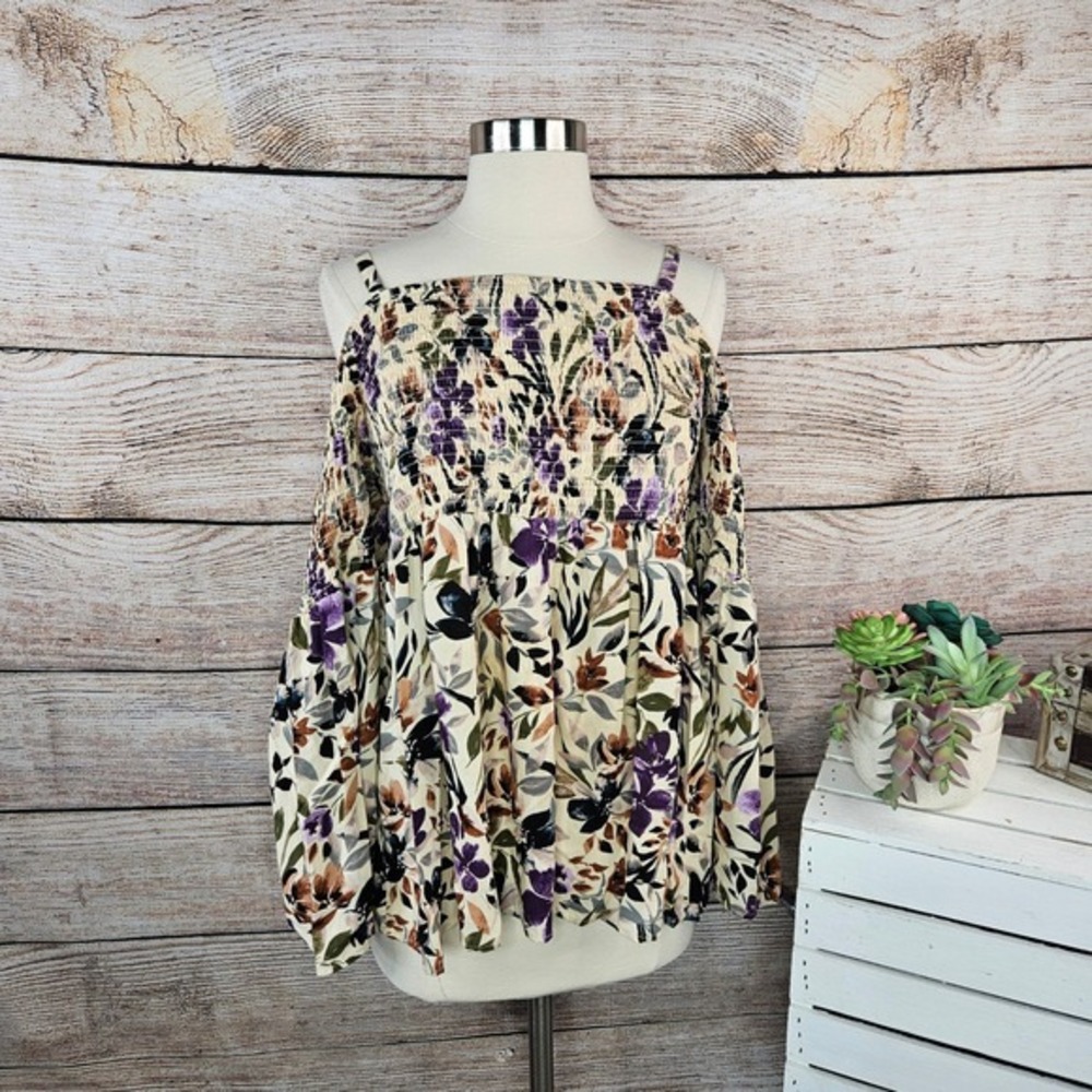 Torrid Floral Print‎ Cold Shoulder Smocked Top Plus Size 0 Large